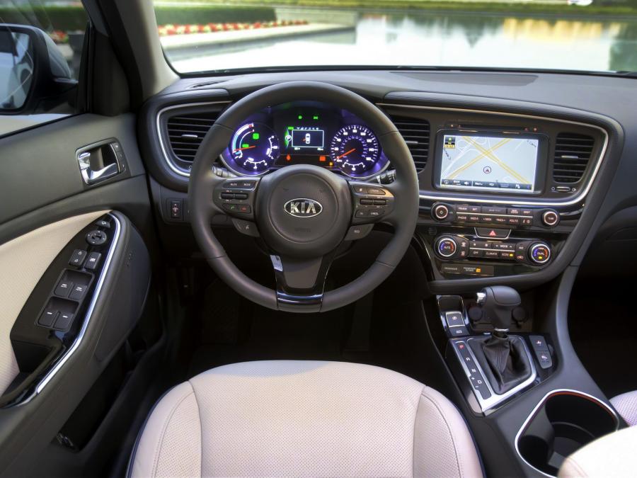  Kia Optima Hybrid 2014 года  (фото 23 из 32)